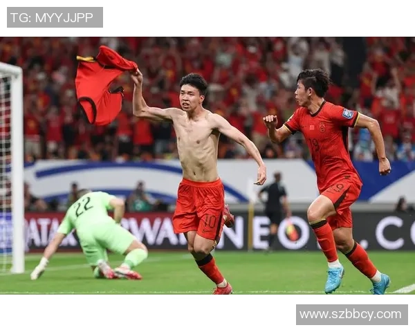 中国足球队球星风采集锦 展现新时代国足力量与拼搏精神