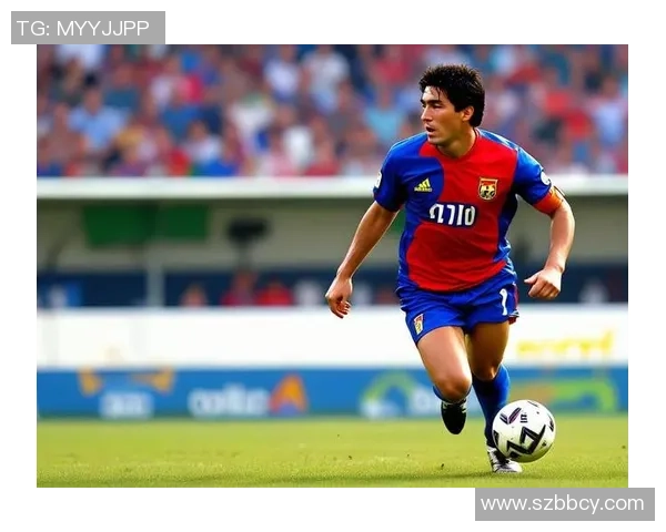 从模糊到清晰足球传奇瞬间揭示球星背后的奋斗与荣耀 从模糊到清晰足球传奇瞬间揭示球星背后的奋斗与荣耀