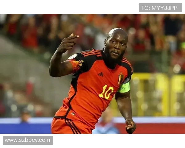 卡卢卡库足球球星卡市场价值分析及其转会潜力揭秘