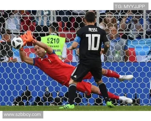 足球明星完美射门瞬间解析 力与美的完美结合展现足球魅力